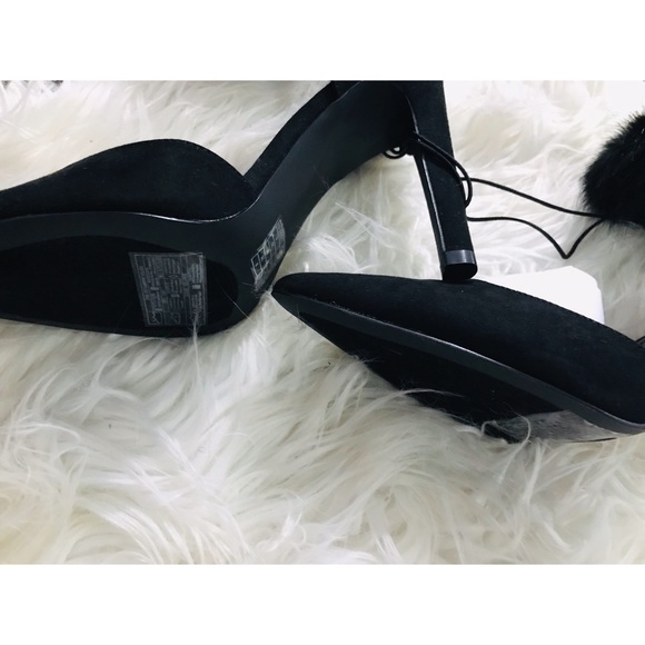 🖤 Black Ankle Strap with Fur Heels 🖤 - Picture 8 of 8